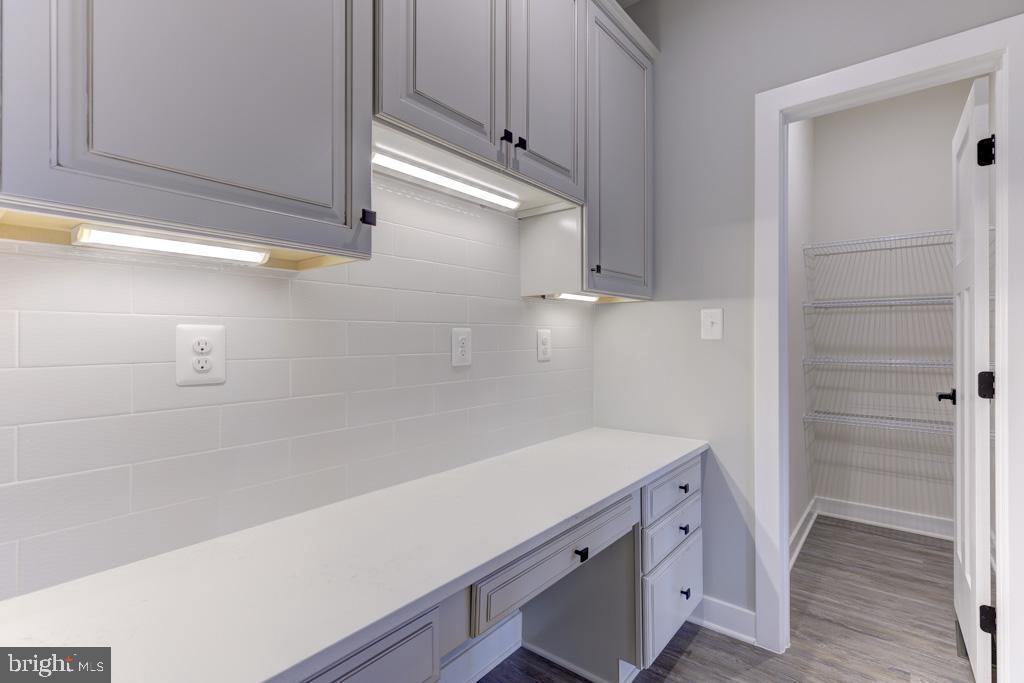 FAUQUIER SPRINGS COUNTRY CLUB - Residential Lease