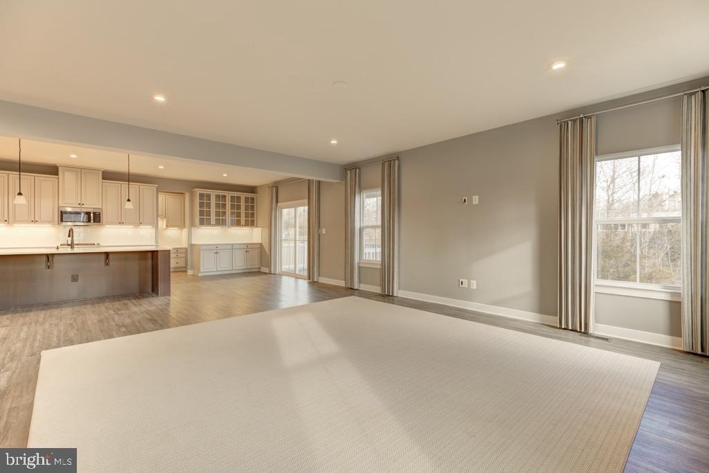 FAUQUIER SPRINGS COUNTRY CLUB - Residential Lease