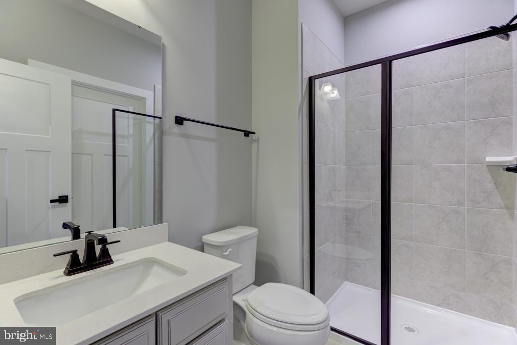 FAUQUIER SPRINGS COUNTRY CLUB - Residential Lease