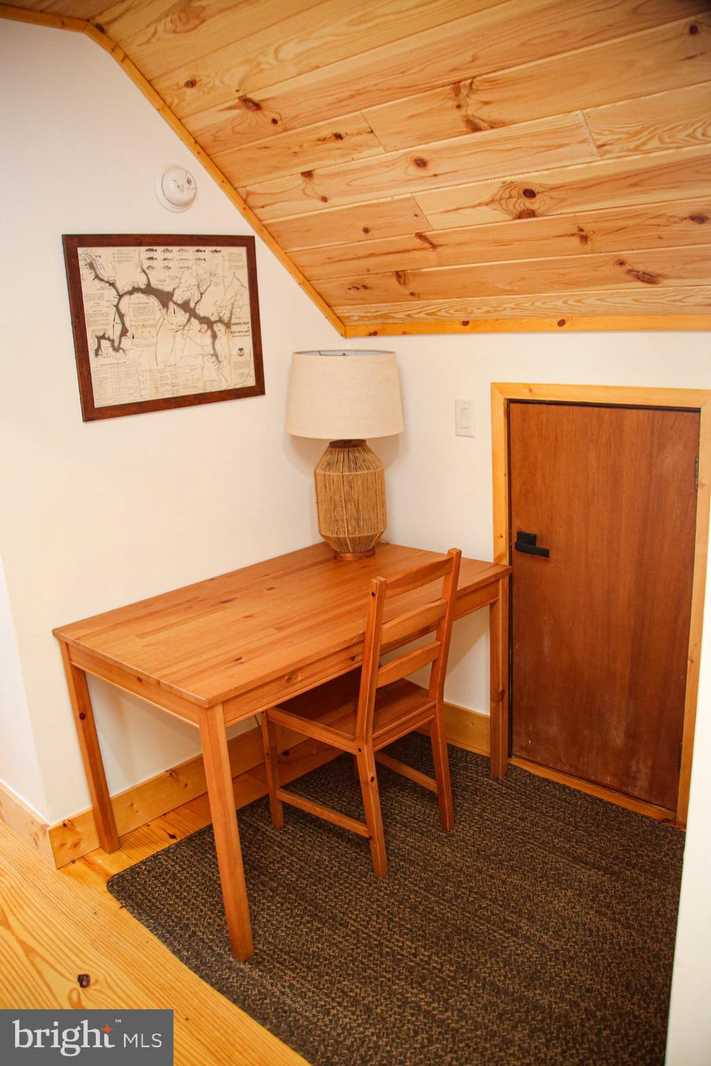 STONE TAVERN - Residential