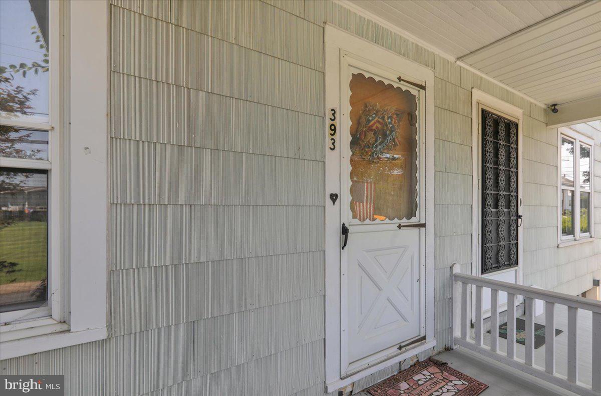 393 MAIN STREET