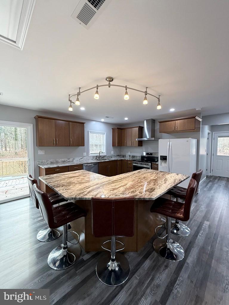 SHERWOOD FOREST SHORES - Residential