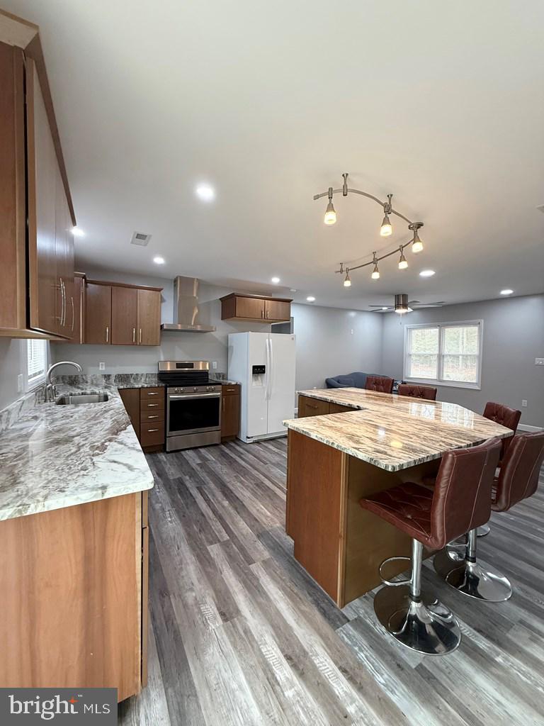 SHERWOOD FOREST SHORES - Residential