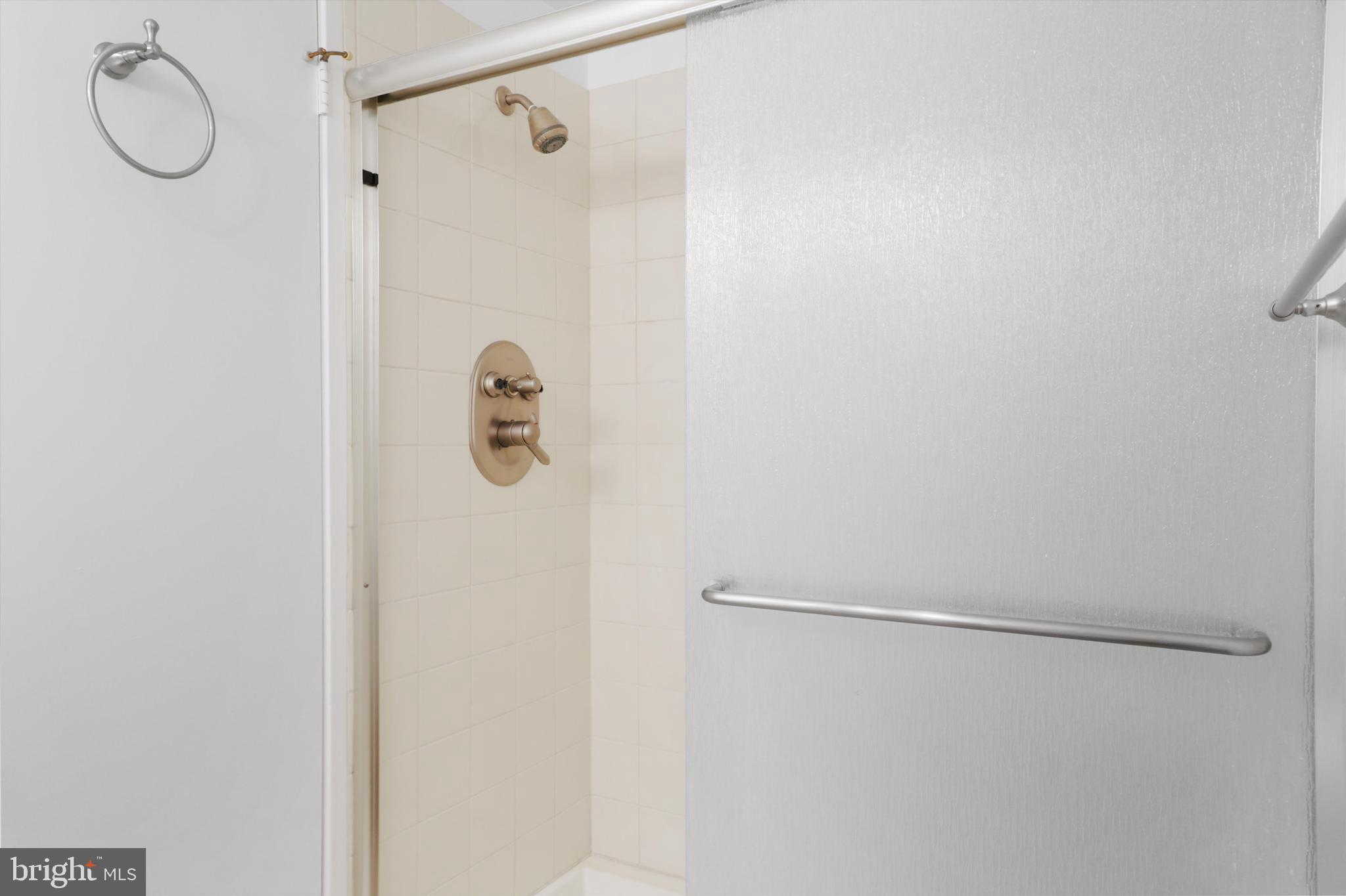 MIRAMONT VILLAS - Residential