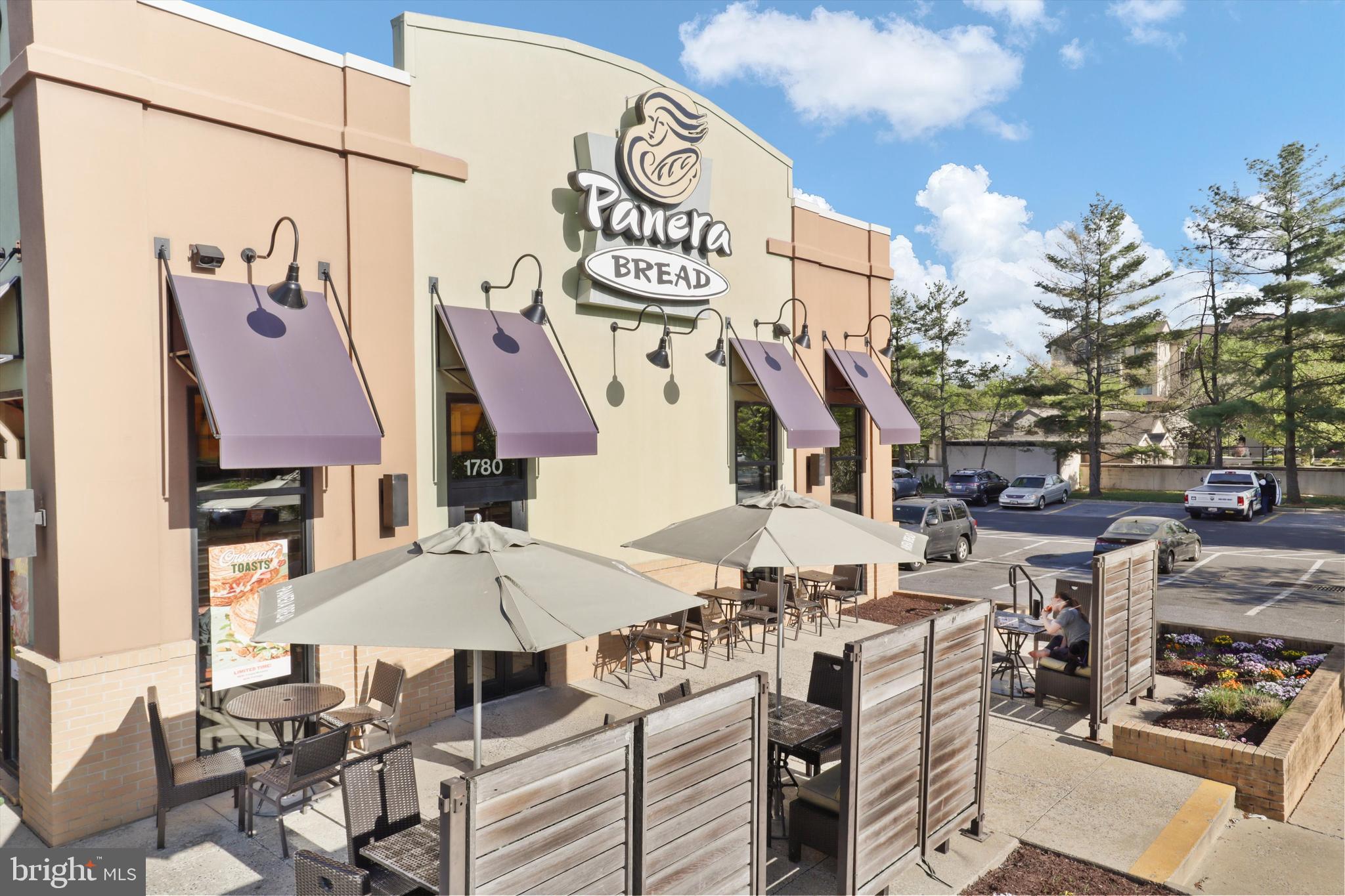 MIRAMONT VILLAS - Residential