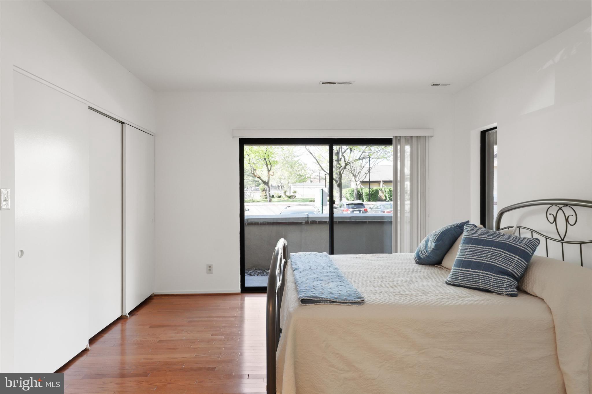 MIRAMONT VILLAS - Residential