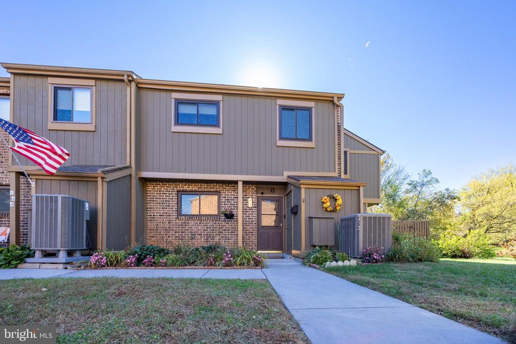 Photo of 142 Larchwood Court, COLLEGEVILLE, PA 19426 (MLS # PAMC2159042)