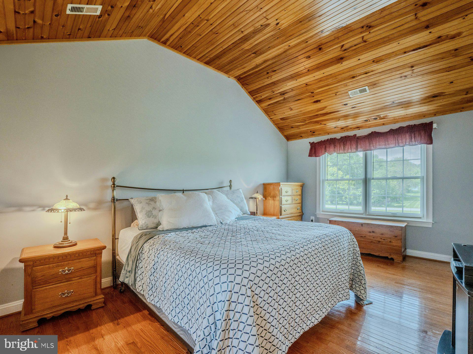 QUARTER BRANCH - Residential