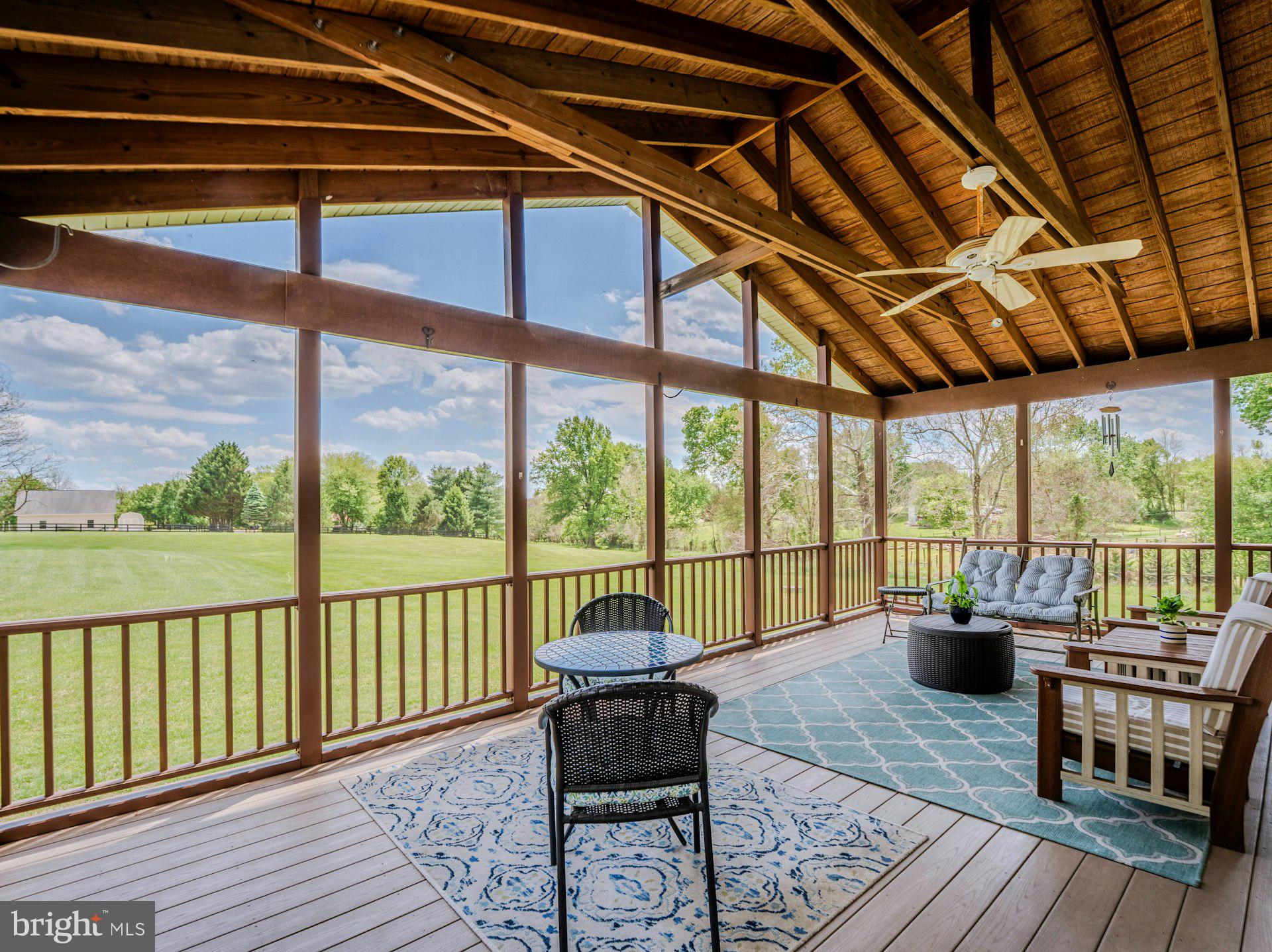 QUARTER BRANCH - Residential