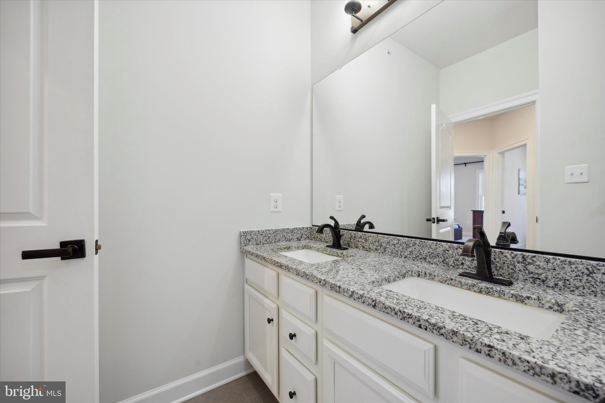 ATWATER - Residential Lease