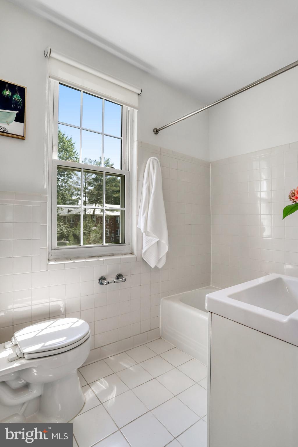 AUBURN VILLAGE - Residential