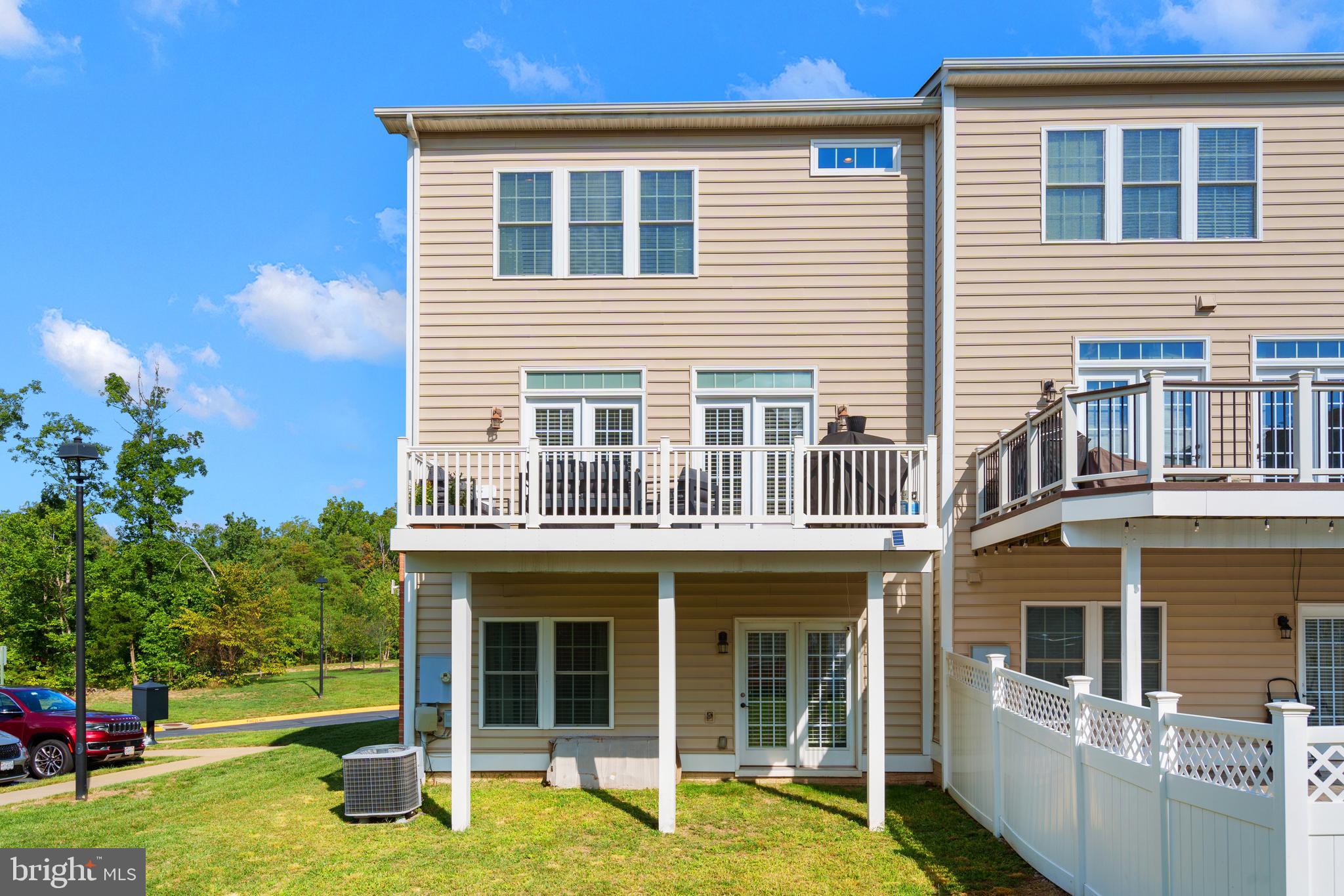 SEVEN HILLS - Residential