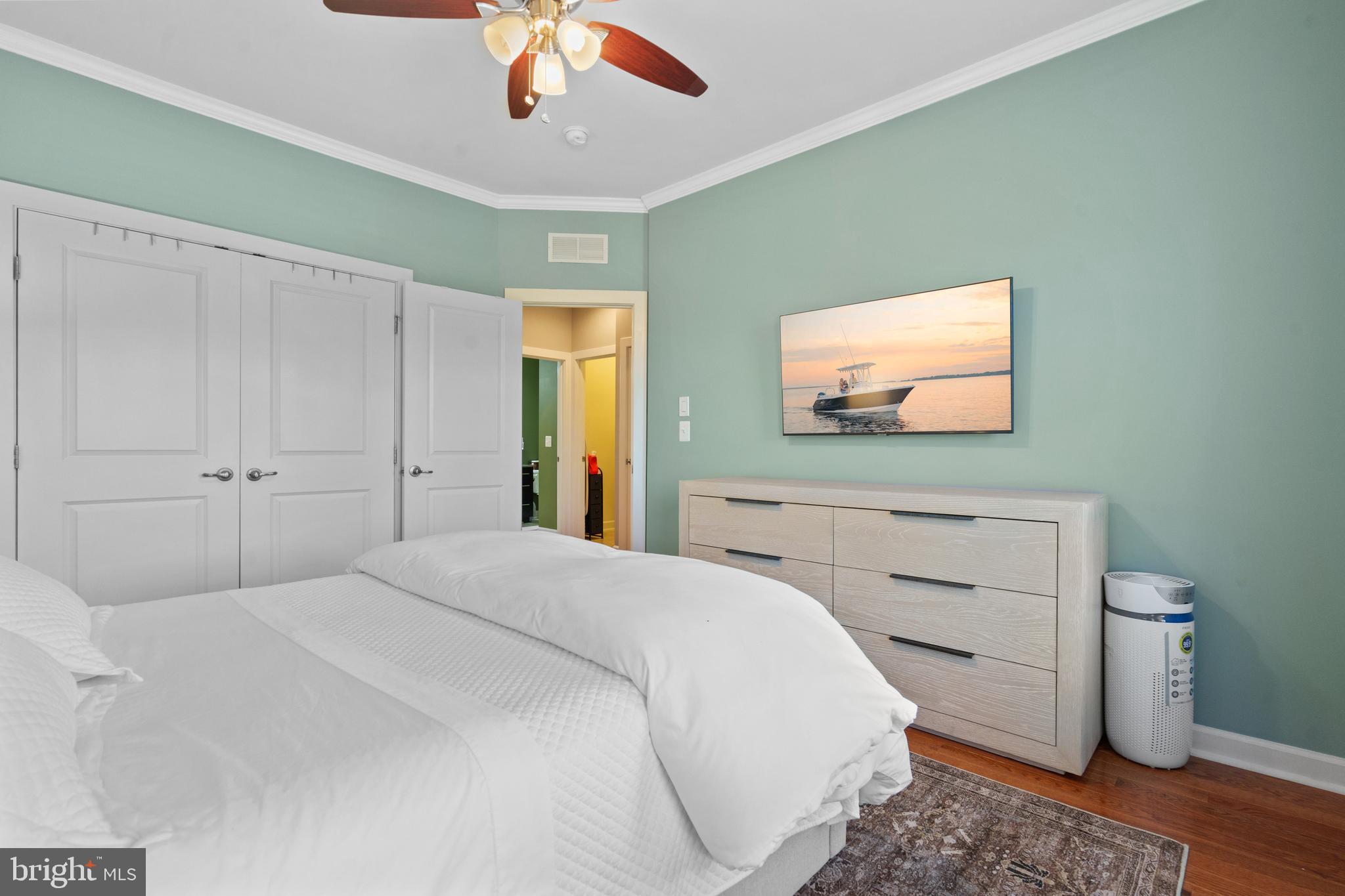 SEVEN HILLS - Residential