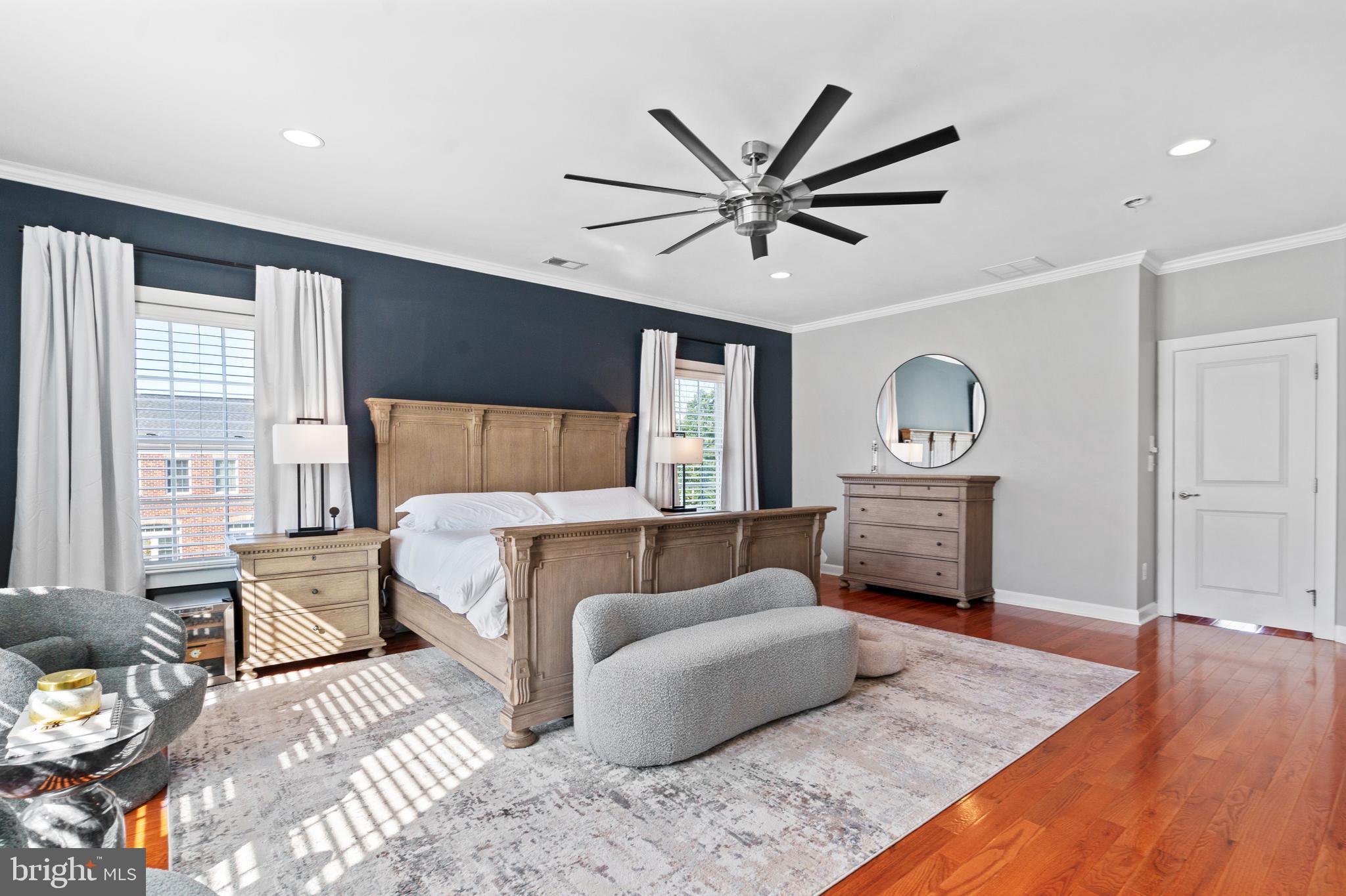 SEVEN HILLS - Residential