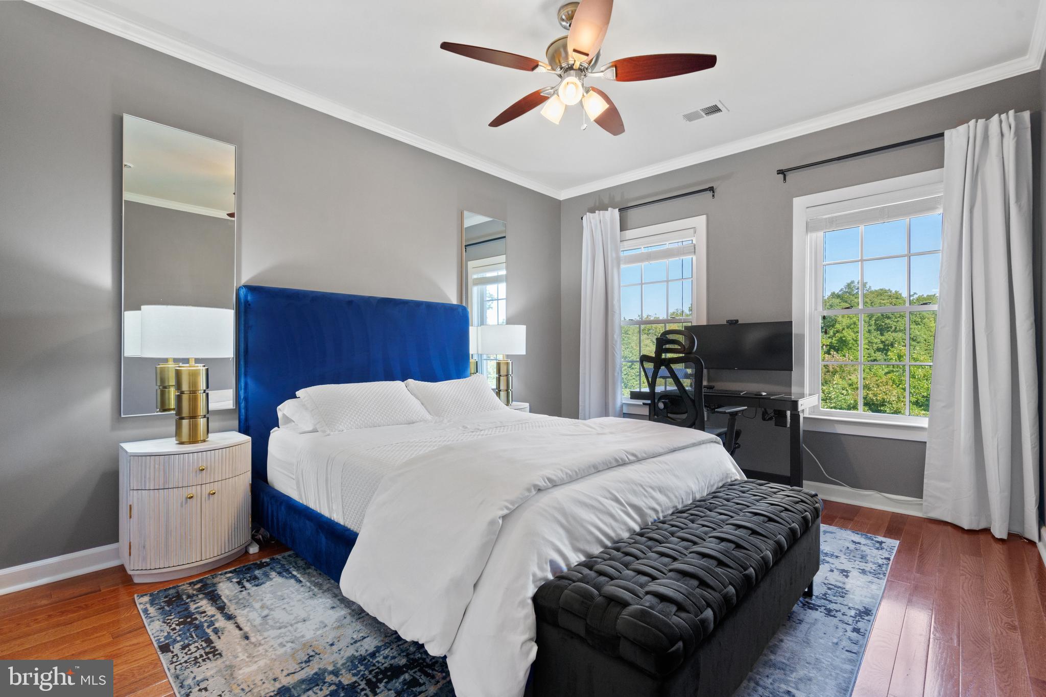 SEVEN HILLS - Residential