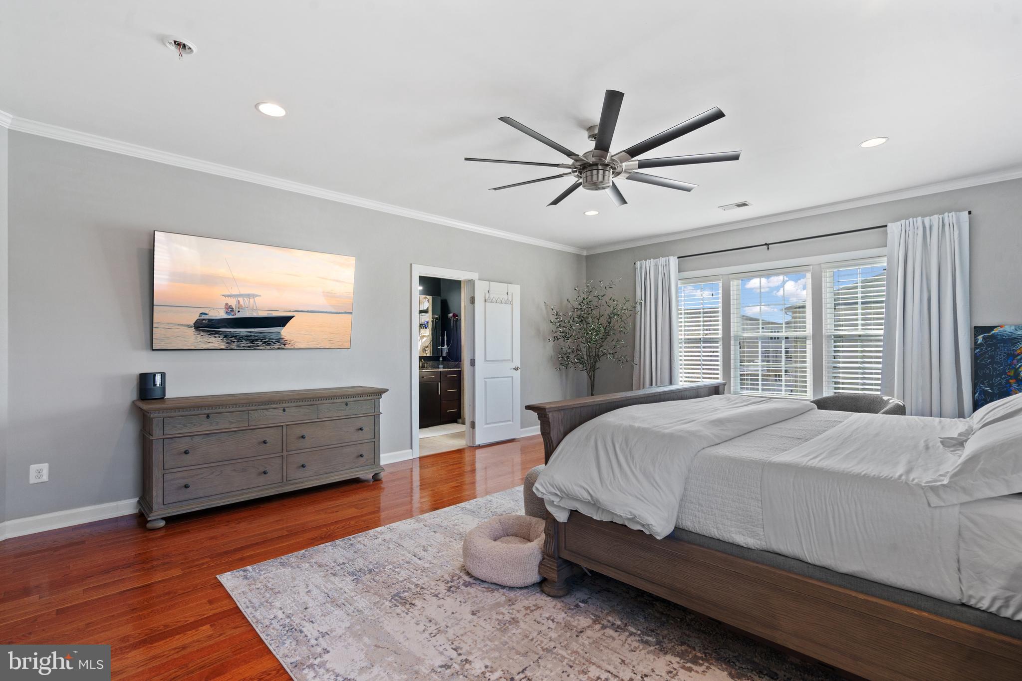 SEVEN HILLS - Residential