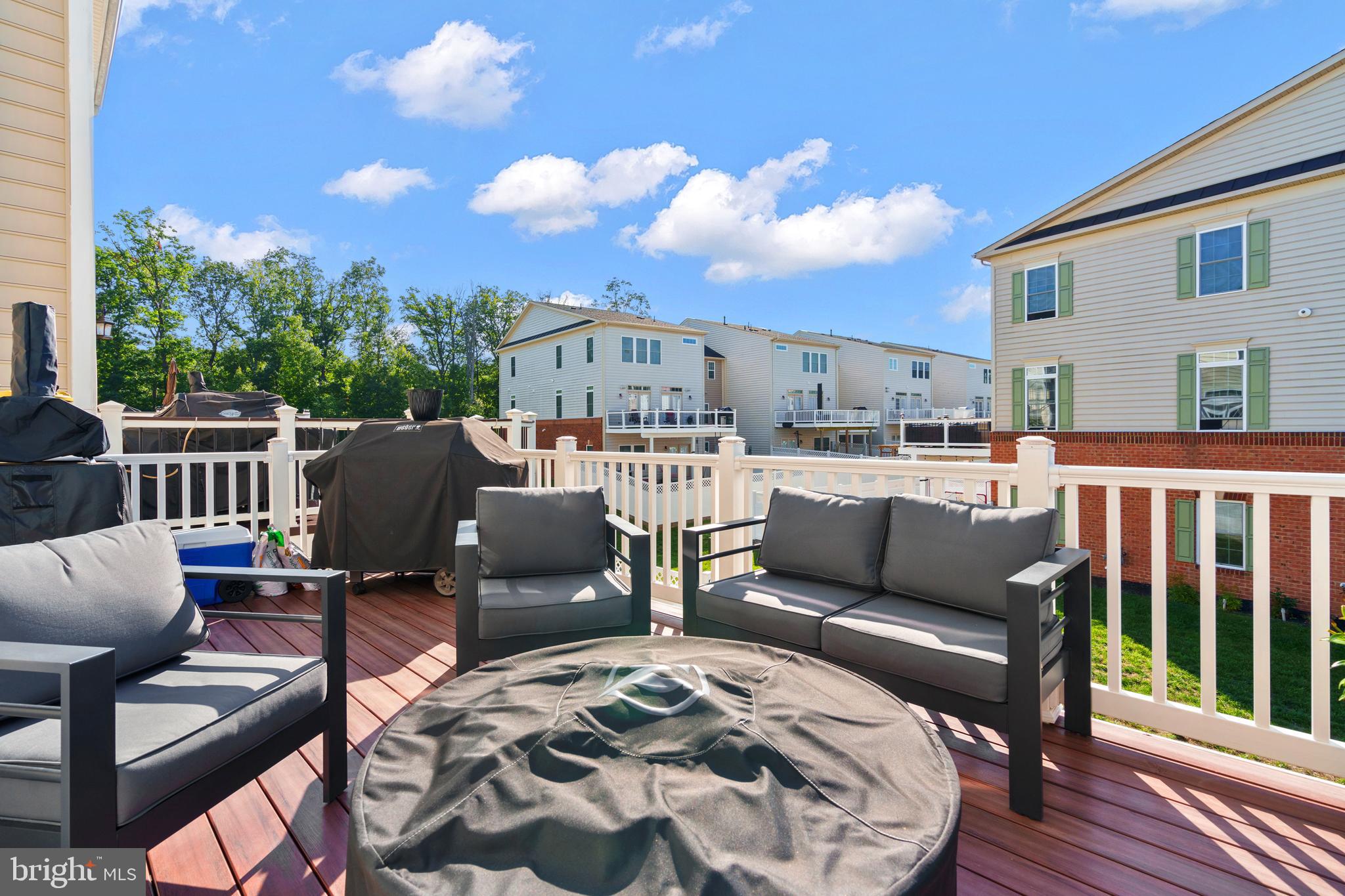 SEVEN HILLS - Residential