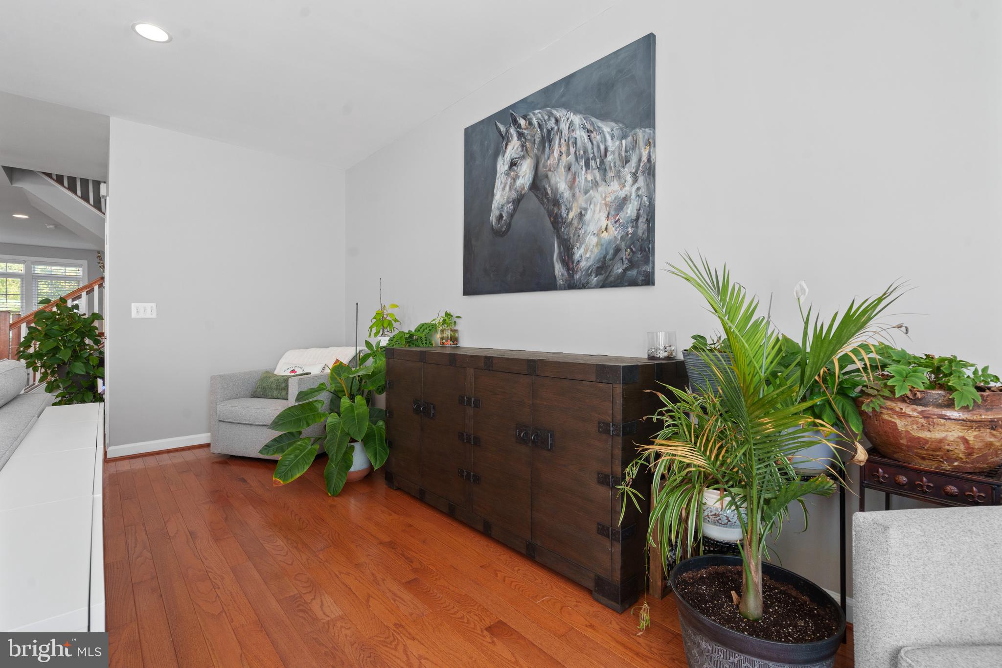 SEVEN HILLS - Residential