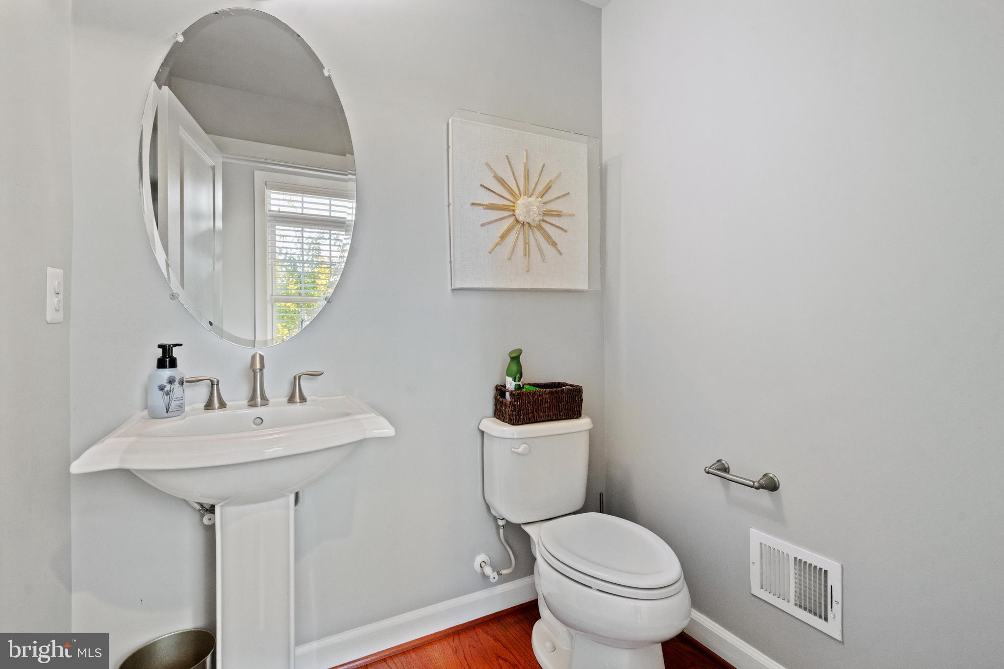 SEVEN HILLS - Residential