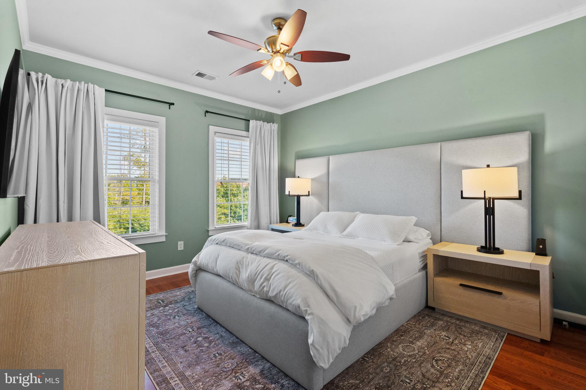 SEVEN HILLS - Residential