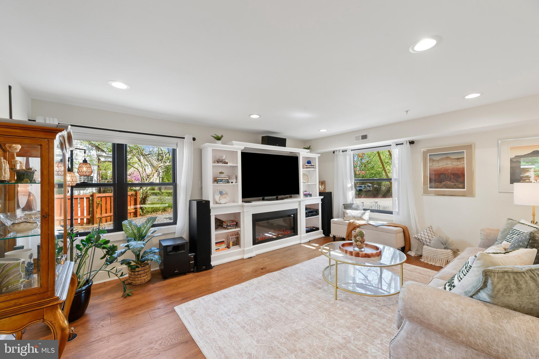 EASTPORT - Residential