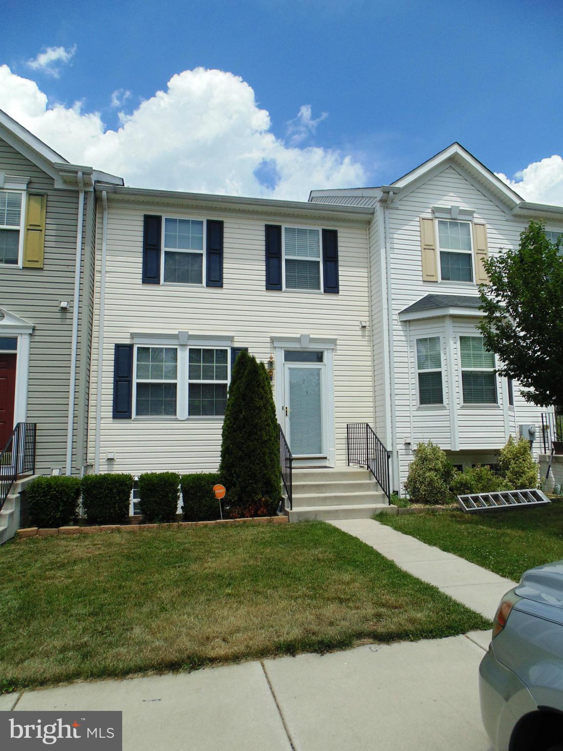 Townhouse located on a cul-de-sac in Bunker Hill. 3 full levels of living and a fenced back yard. The huge master suite has a vaulted ceiling, walk-in closet and a luxury bath with separate tub and shower Completely renovated! Wood floors, ceramic tile, new appliances, lighting and finished lower level with family room, large laundry room, full bath and a 4th bedroom!