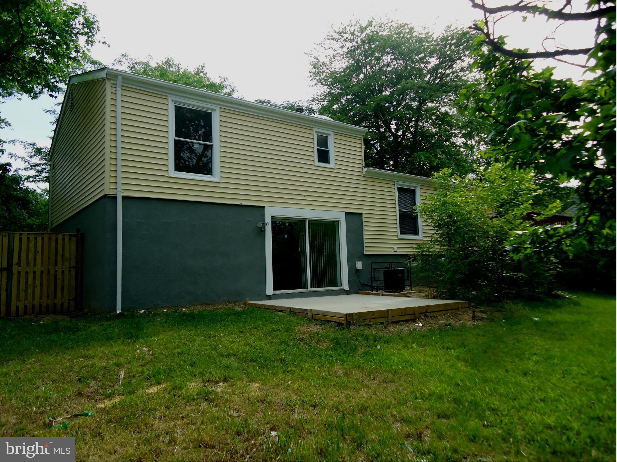 TANTALLON ON THE POTOMAC - Residential