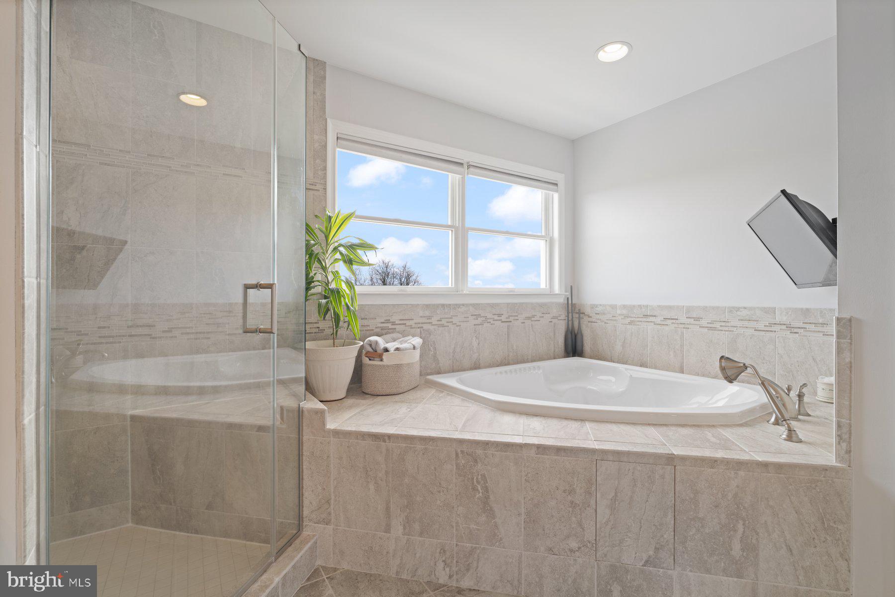 CAMDEN DOWNS - Residential