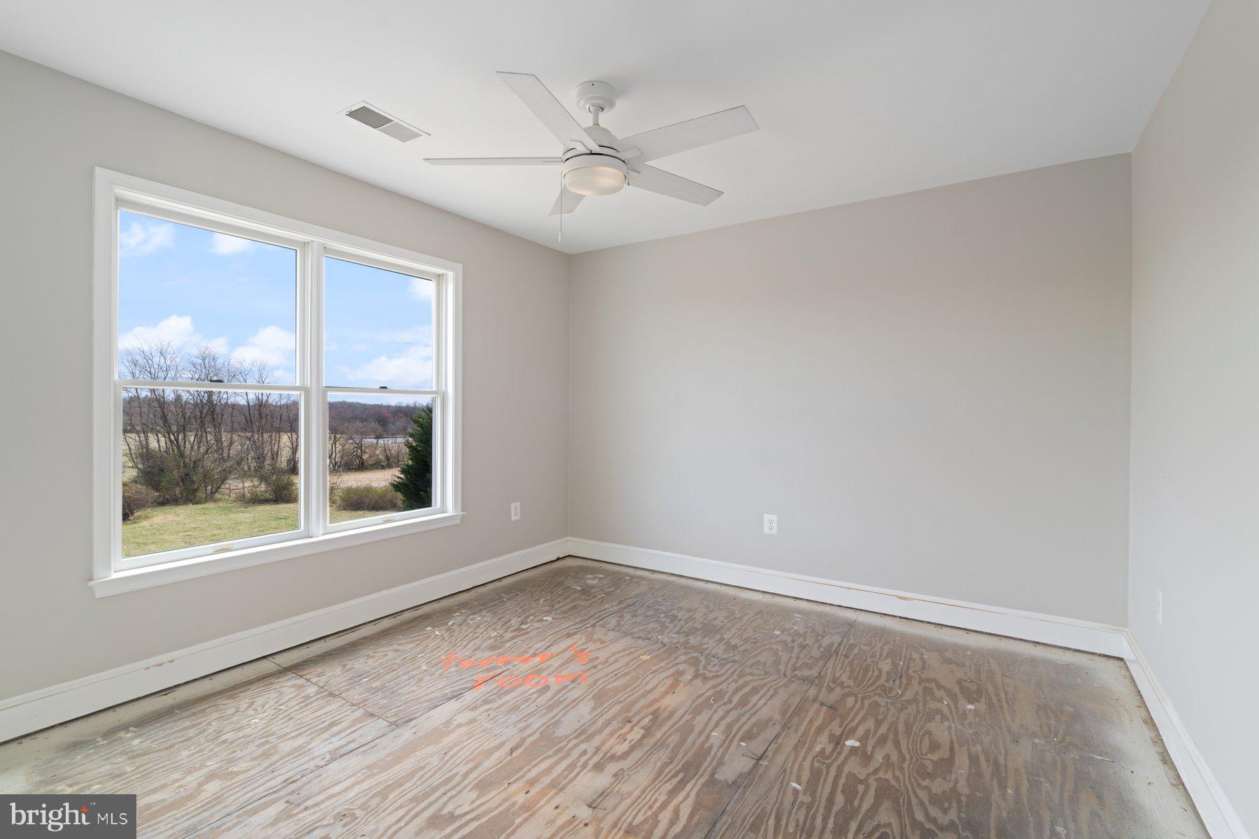 CAMDEN DOWNS - Residential