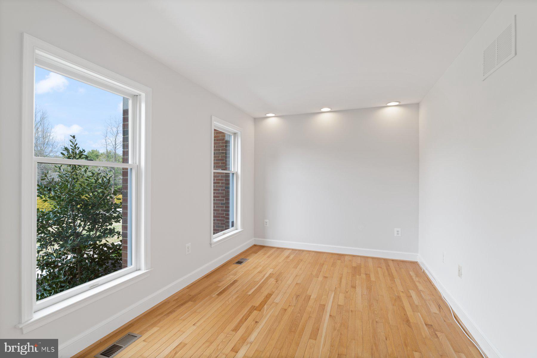 CAMDEN DOWNS - Residential