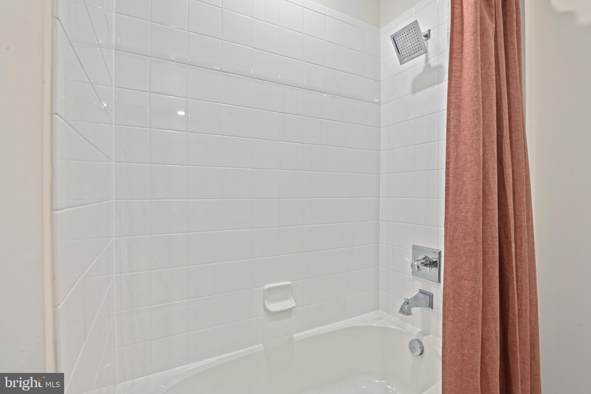 ONE LOUDOUN - Residential