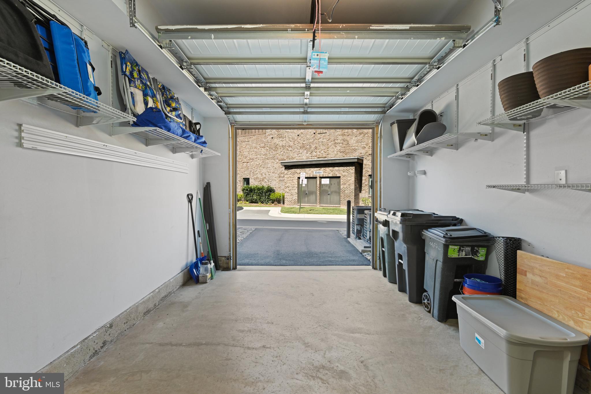 ONE LOUDOUN - Residential