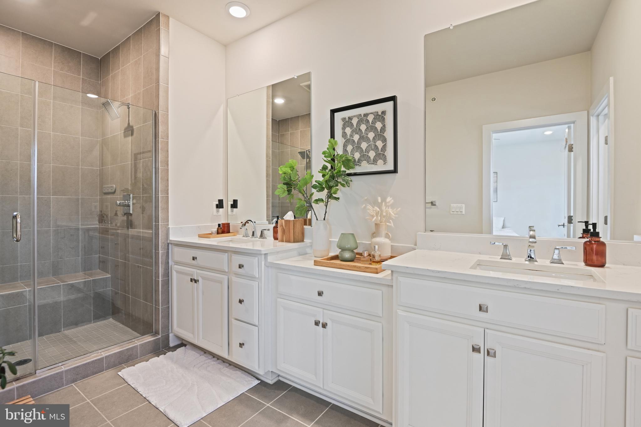 ONE LOUDOUN - Residential