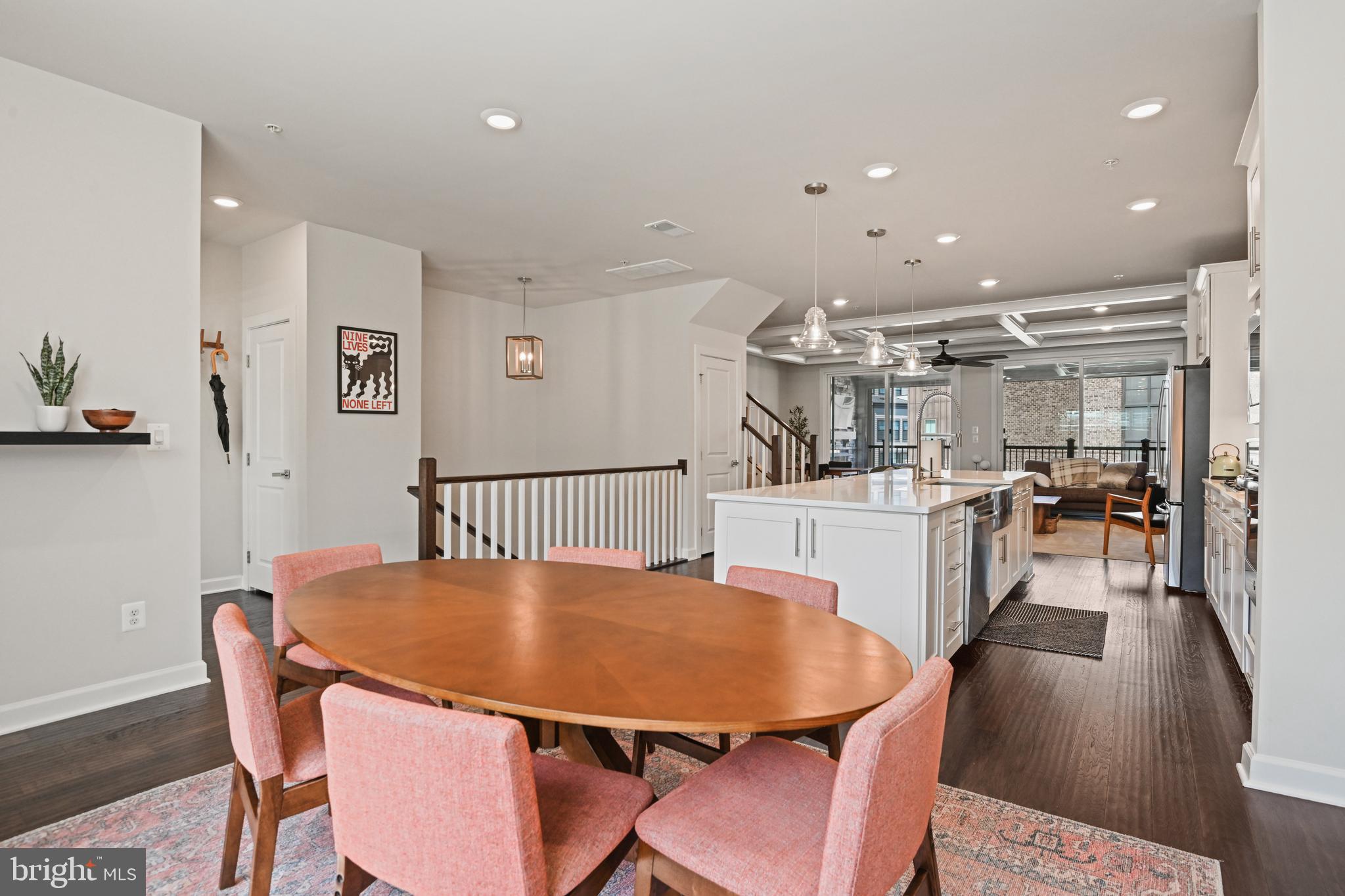 ONE LOUDOUN - Residential