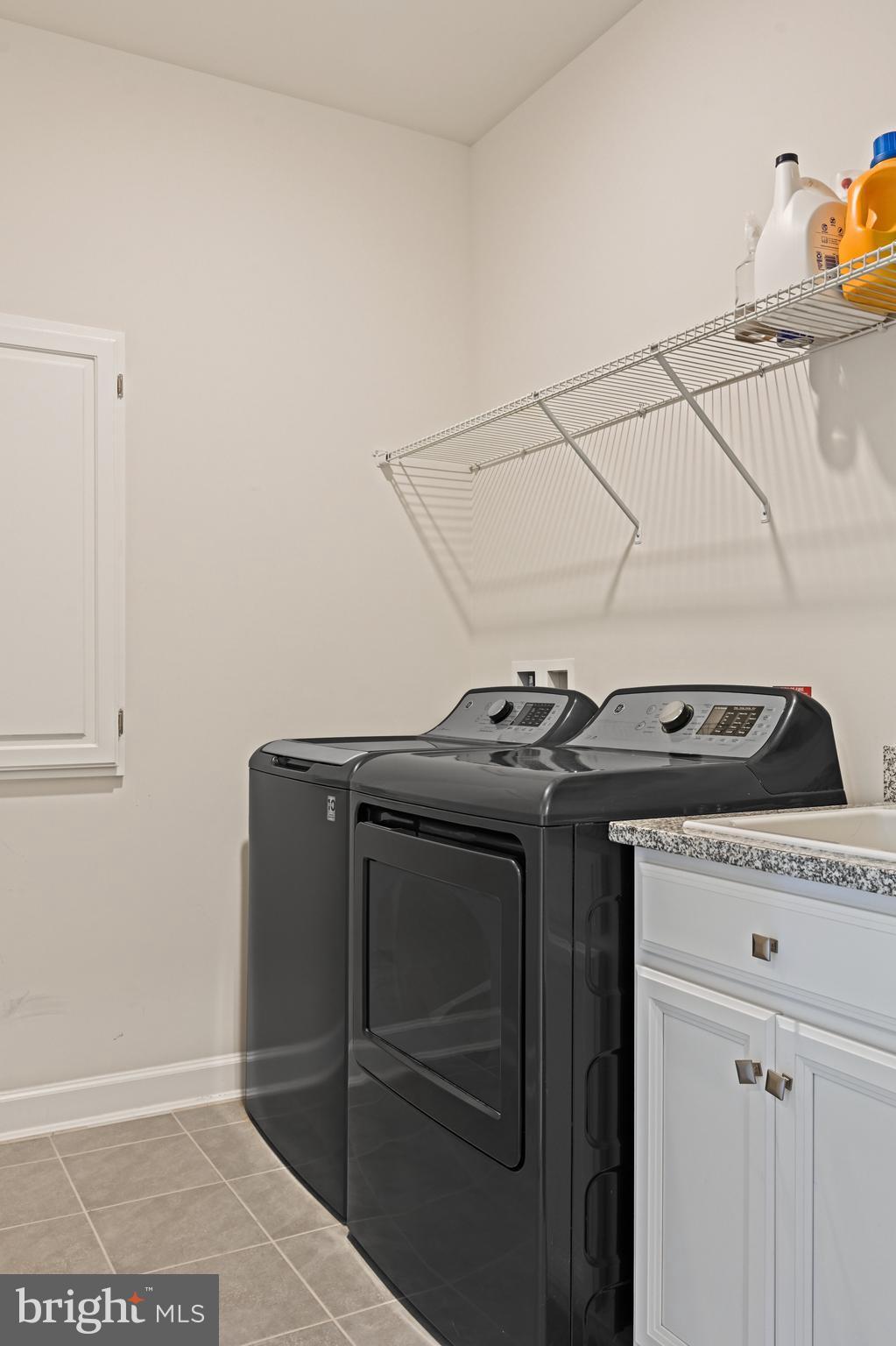 ONE LOUDOUN - Residential