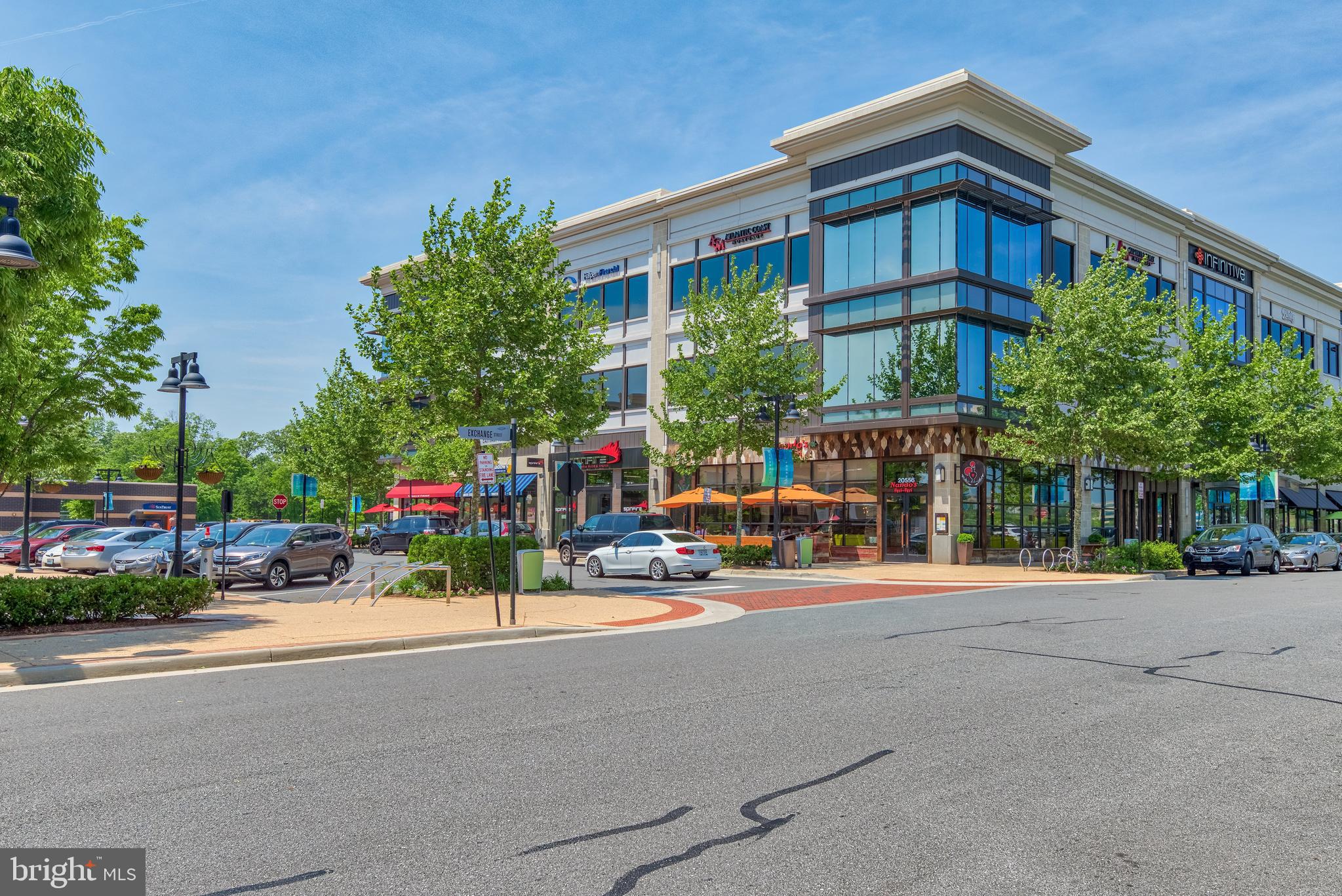 ONE LOUDOUN - Residential