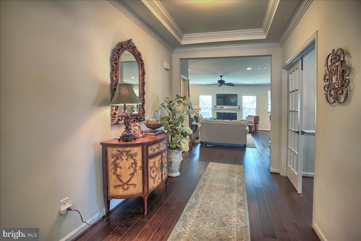 STRAY WINDS FARM - Residential