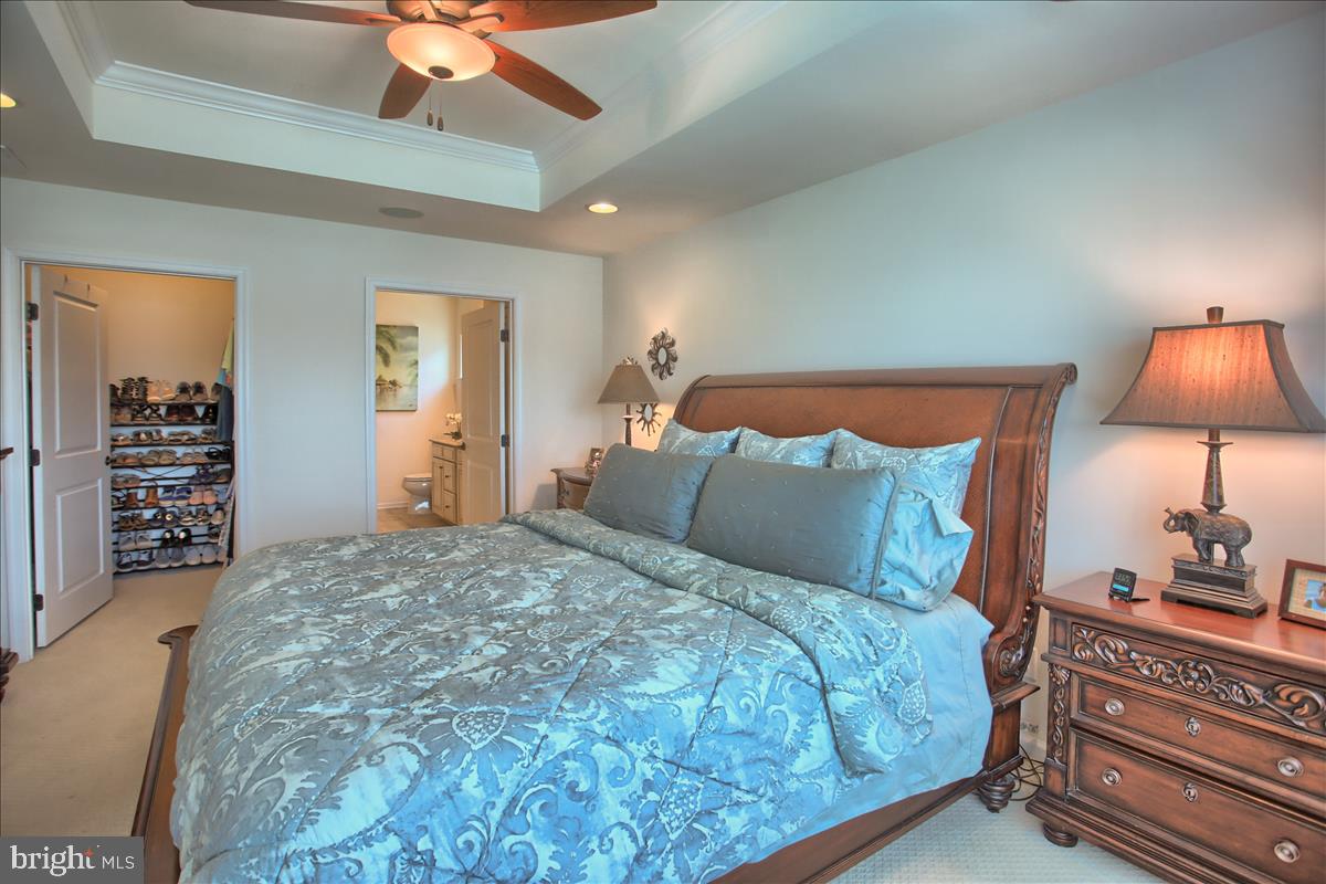 STRAY WINDS FARM - Residential