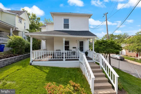 MLS: VAAR2057348