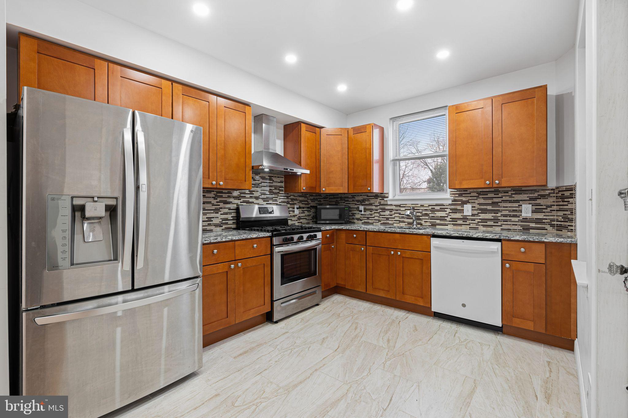 PHILADELPHIA (NORTHEAST) - Residential