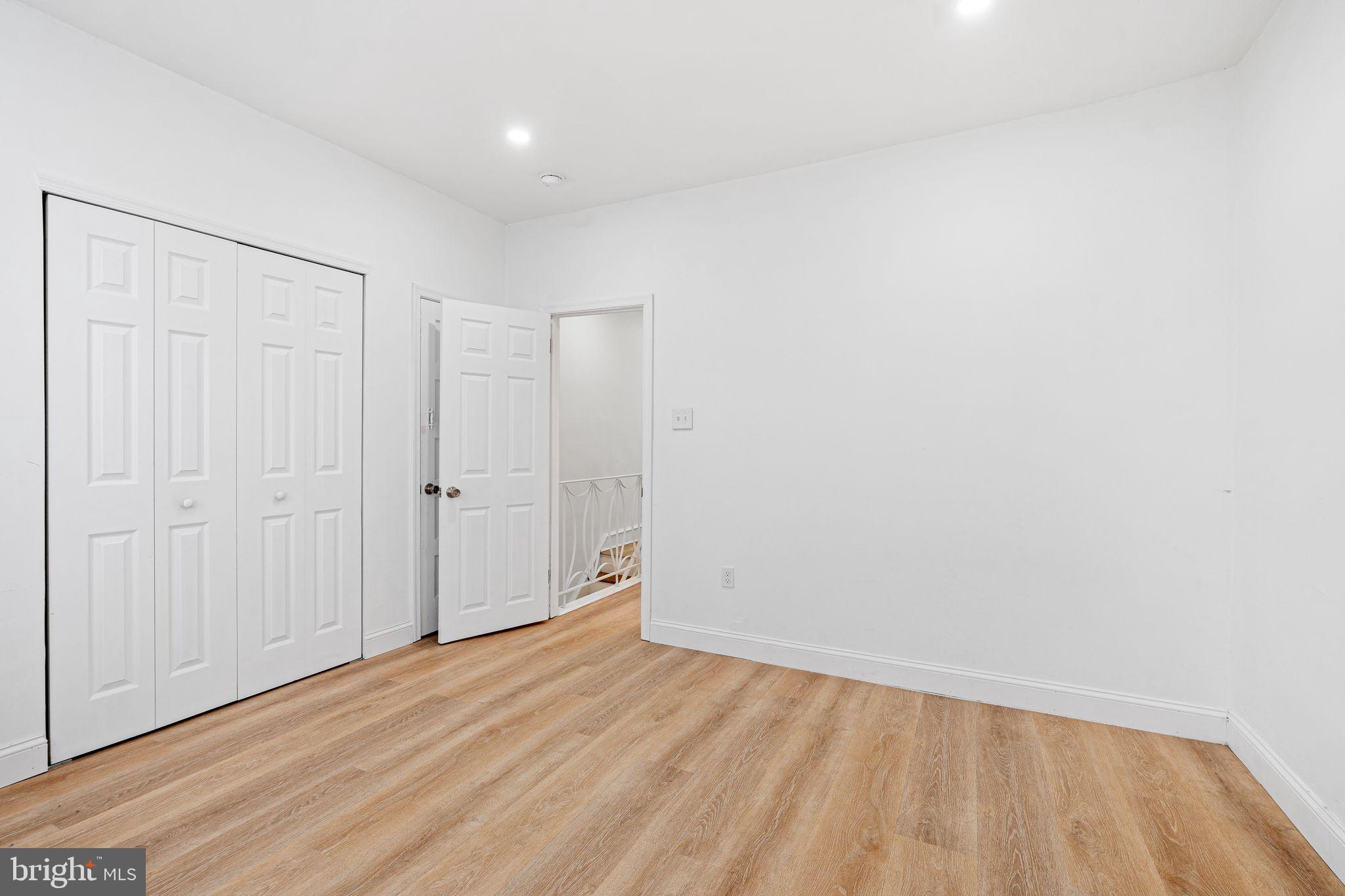 PHILADELPHIA (NORTHEAST) - Residential