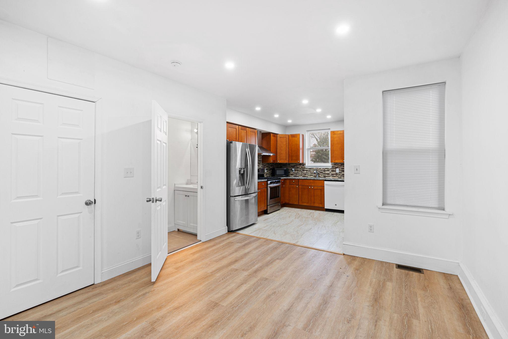 PHILADELPHIA (NORTHEAST) - Residential