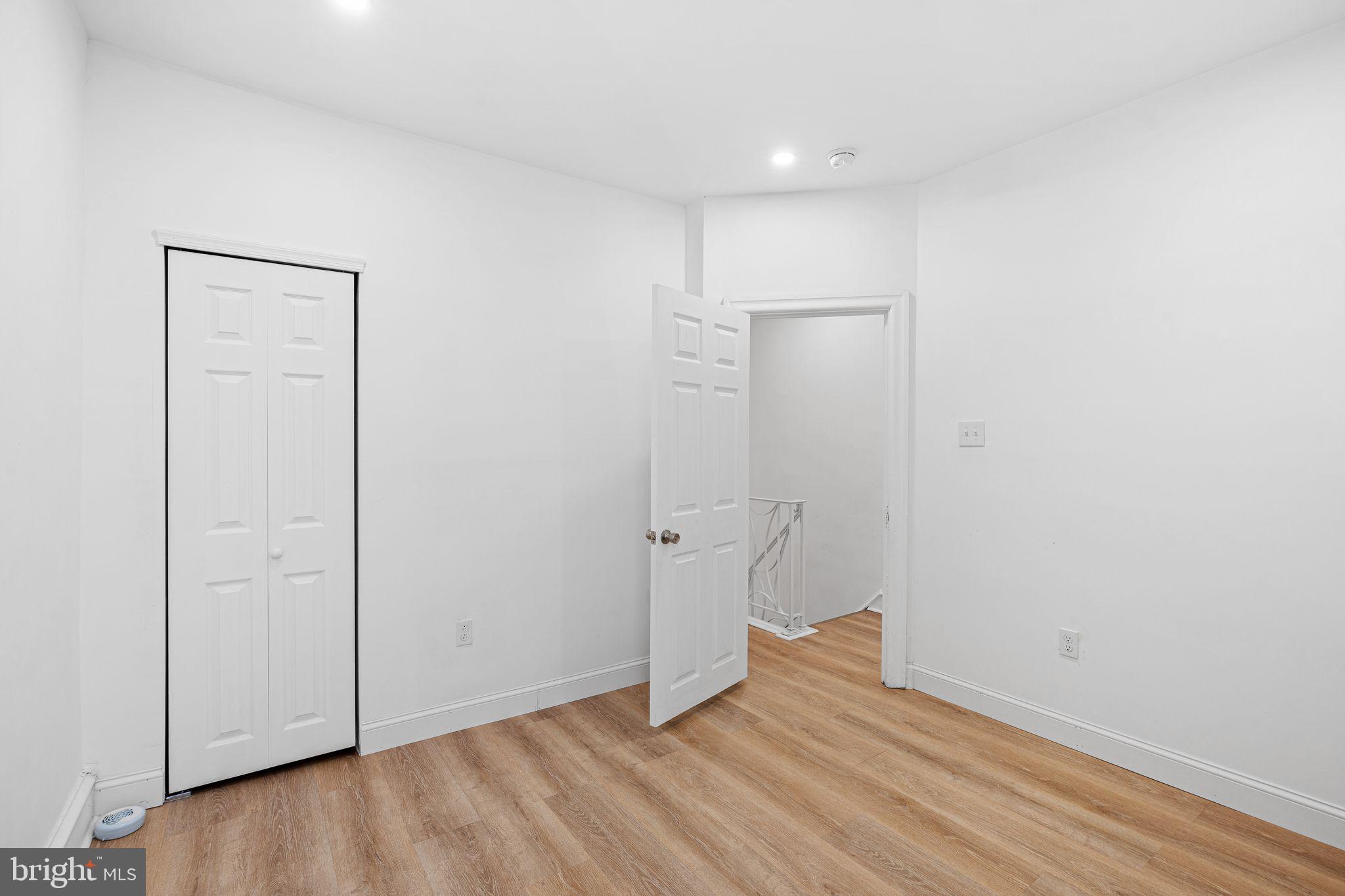 PHILADELPHIA (NORTHEAST) - Residential