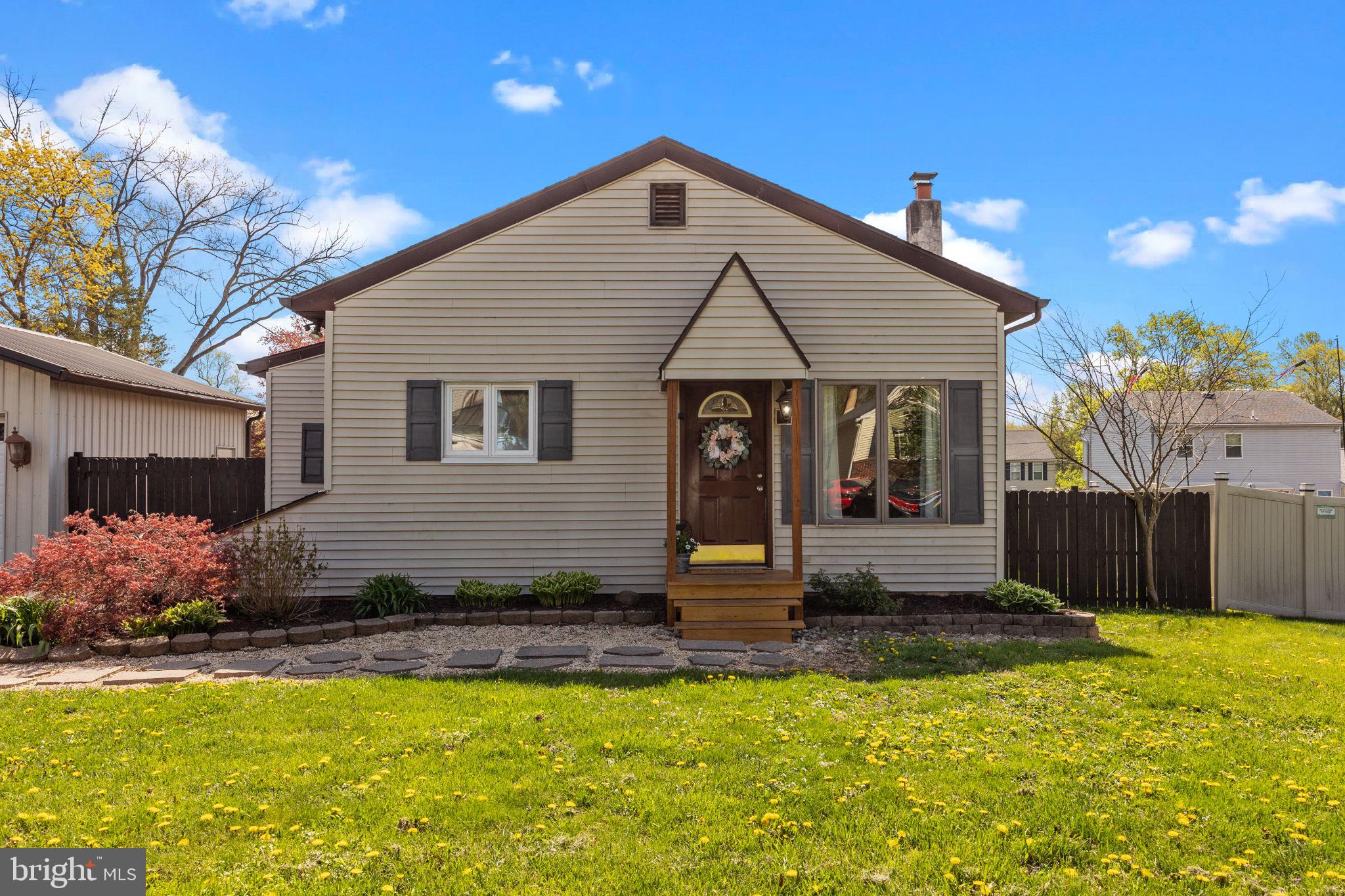 721 NESHAMINY AVENUE