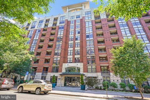 Photo of 1021 Garfield Street #627, ARLINGTON, VA 22201 (MLS # VAAR2076494)