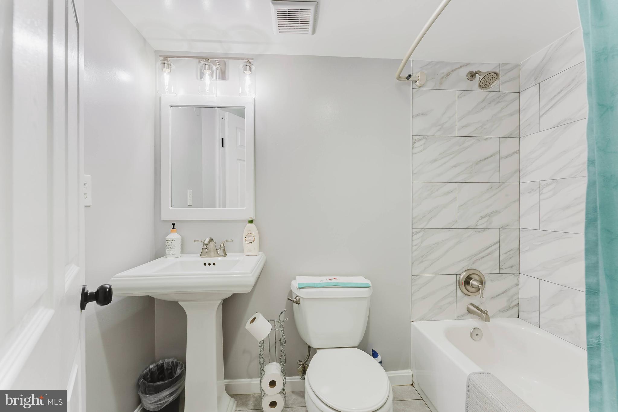 11232 CHESTNUT GROVE SQUARE 233