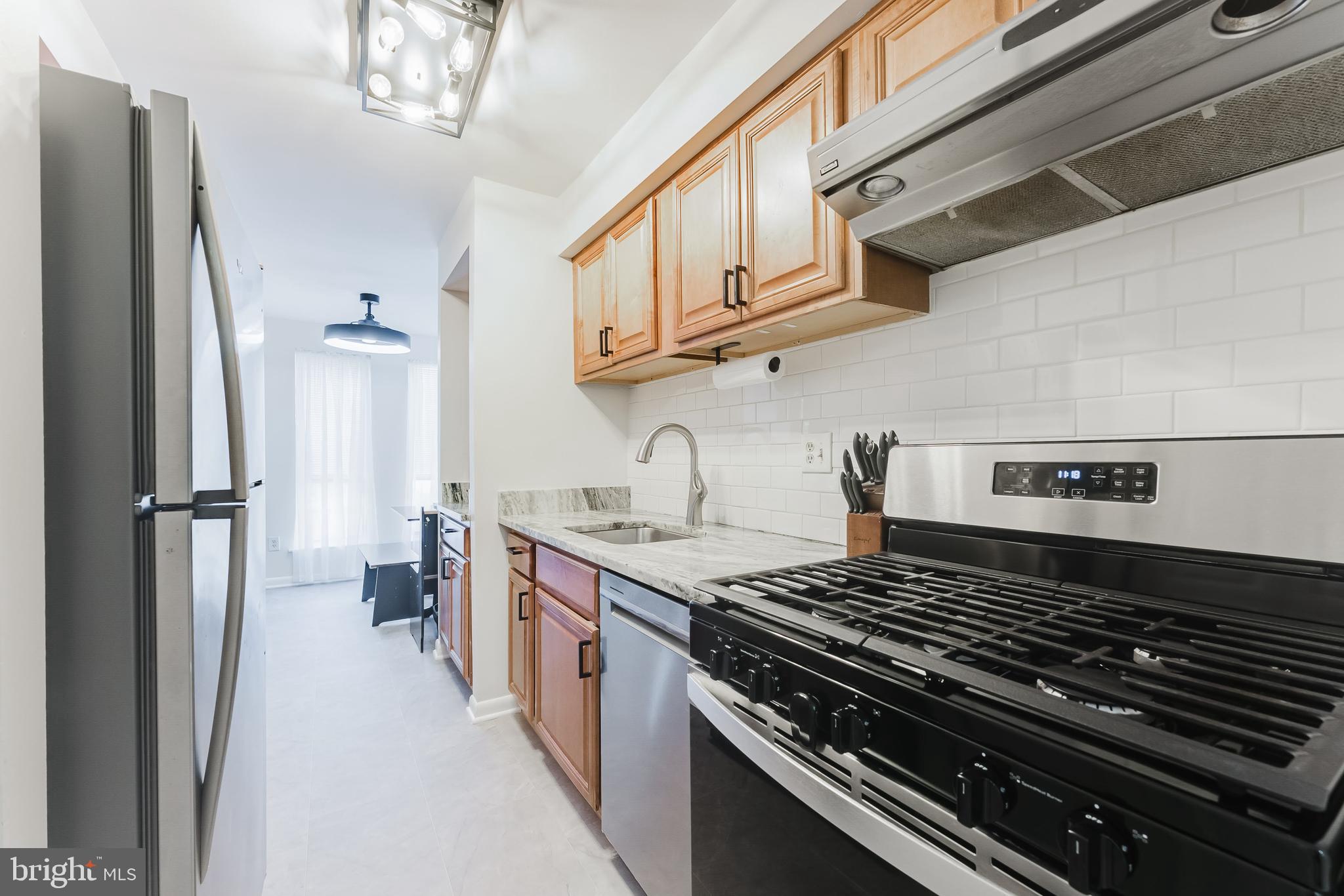 11232 CHESTNUT GROVE SQUARE 233