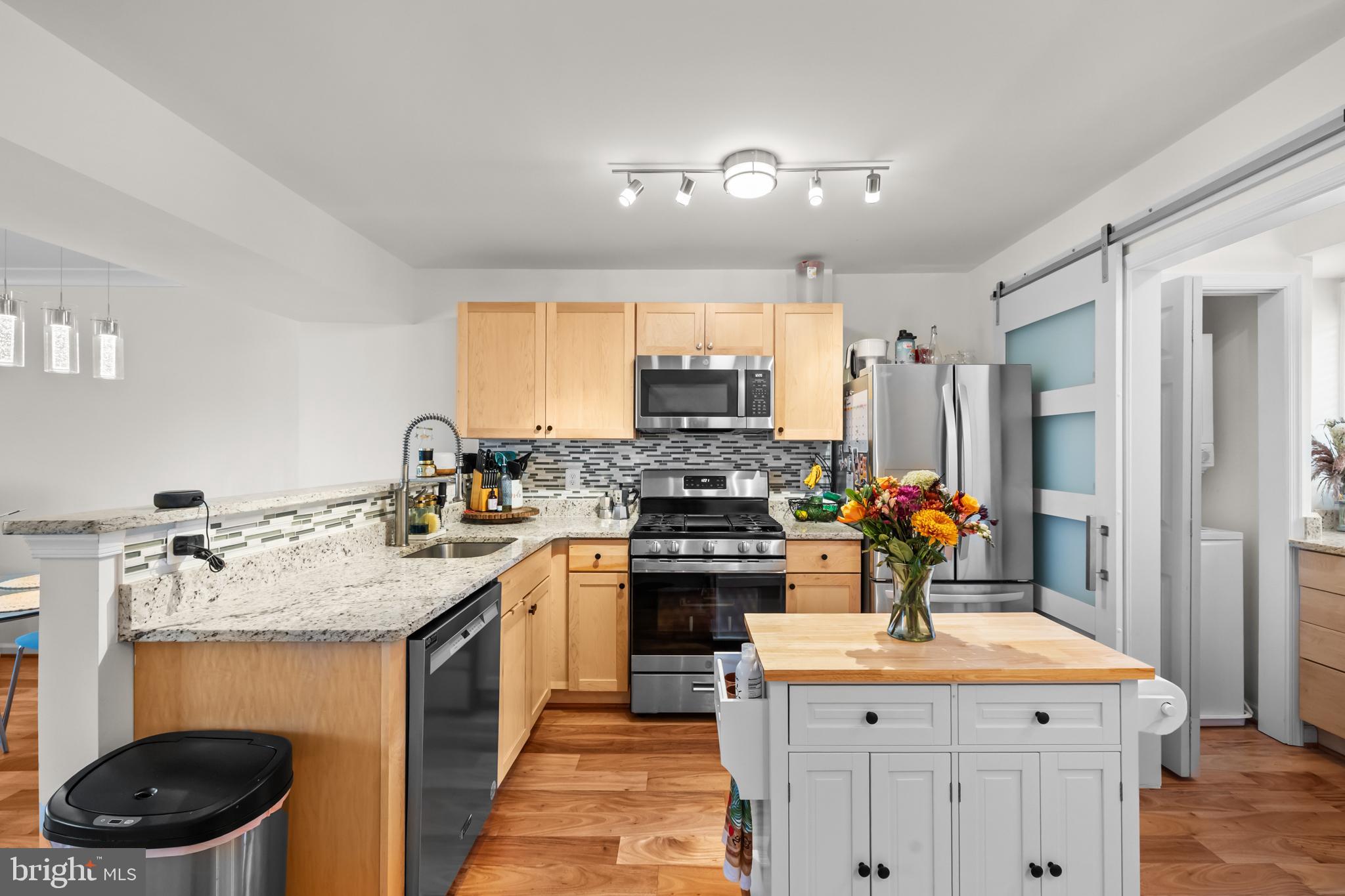 PARKSIDE AT ALEXANDRIA - Residential