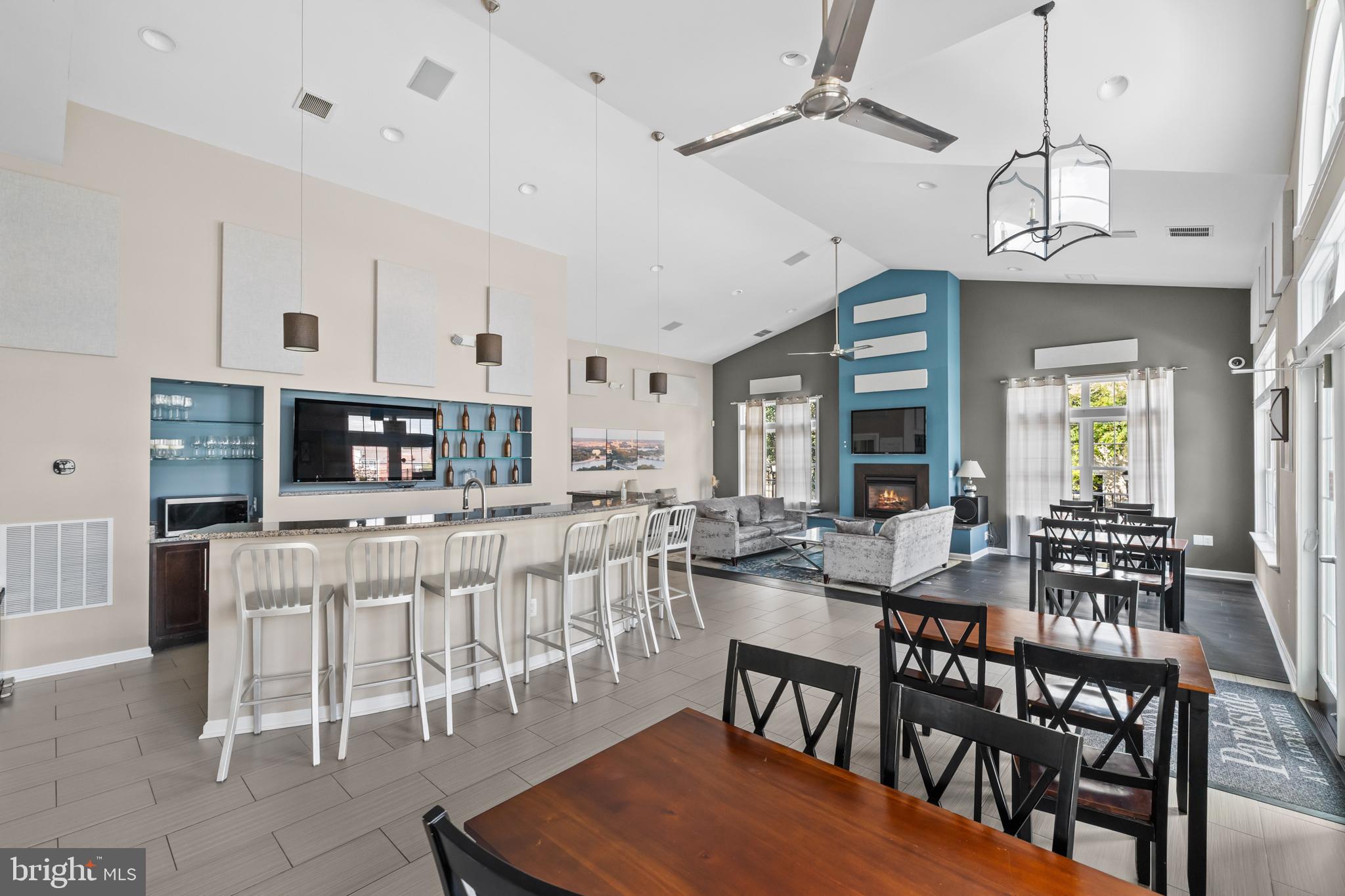 PARKSIDE AT ALEXANDRIA - Residential