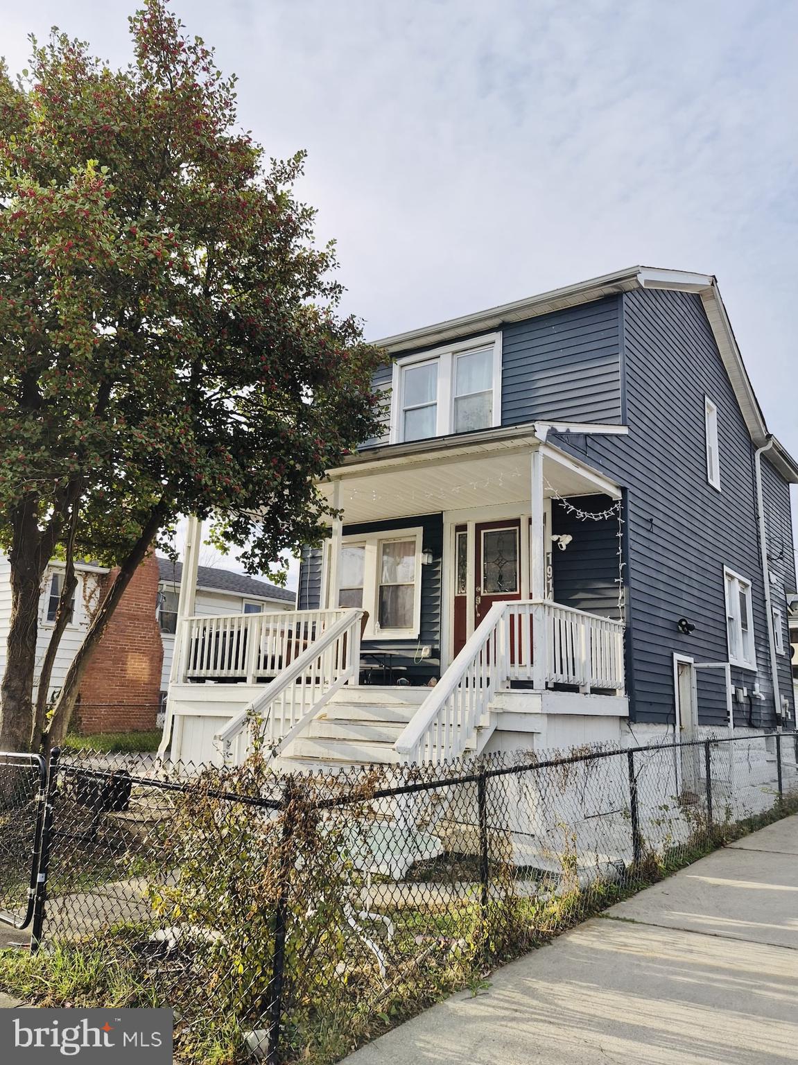 FAIRLAWN - Residential